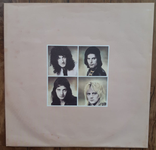 Queen – A Day At The Races LP vinyl record, image 6 of 6