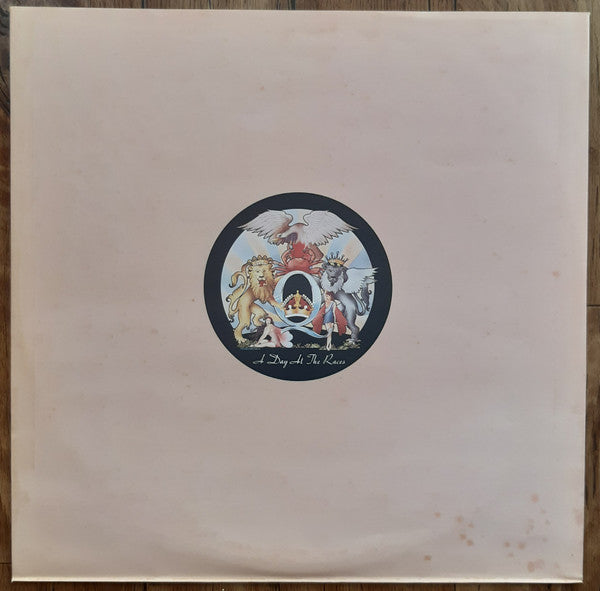 Queen – A Day At The Races LP vinyl record, image 5 of 6