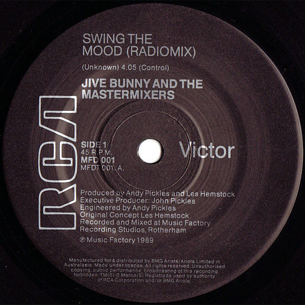Jive Bunny And The Mastermixers – Swing The Mood 7" vinyl record, image 3 of 4