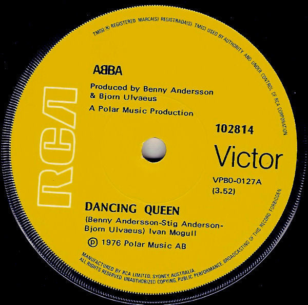 ABBA – Dancing Queen 7" vinyl record, image 3 of 4