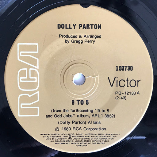 Dolly Parton – 9 To 5 / Sing For The Common Man