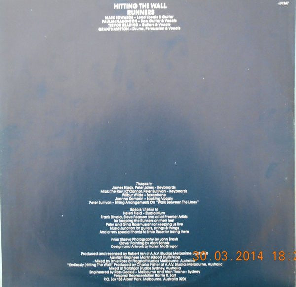 Runners – Hitting The Wall LP vinyl record, image 4 of 6