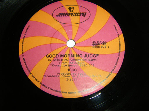 10cc – Good Morning Judge 7" vinyl record, image 1 of 2