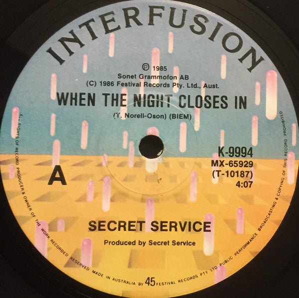Secret Service – When The Night Closes In 7" vinyl record, image 1 of 2