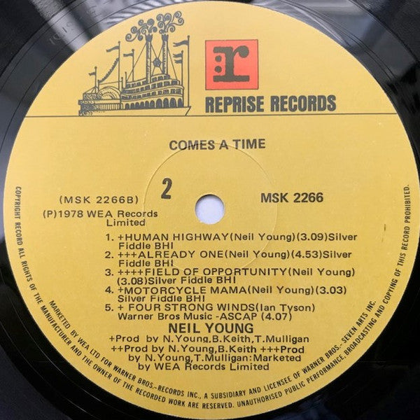 Neil Young – Comes A Time LP vinyl record, image 4 of 4