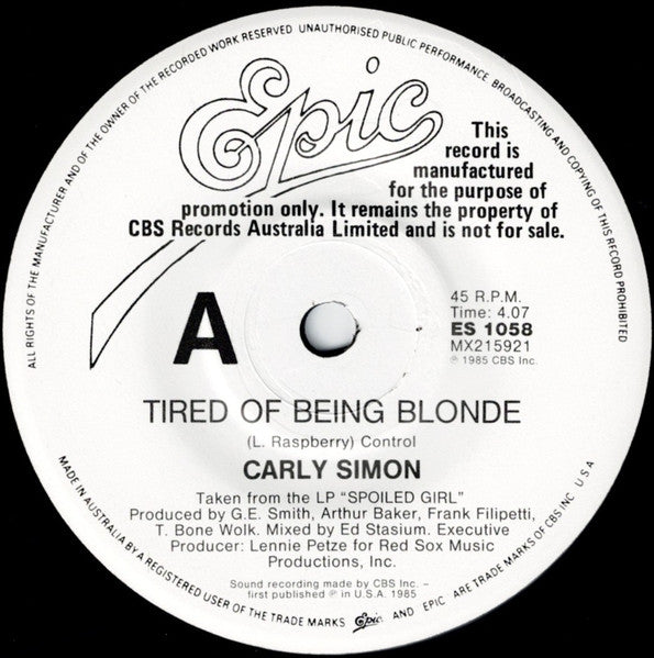 Carly Simon – Tired Of Being Blonde 7" vinyl record, image 3 of 4