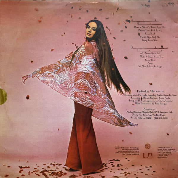 Crystal Gayle – We Must Believe In Magic LP vinyl record, image 2 of 4