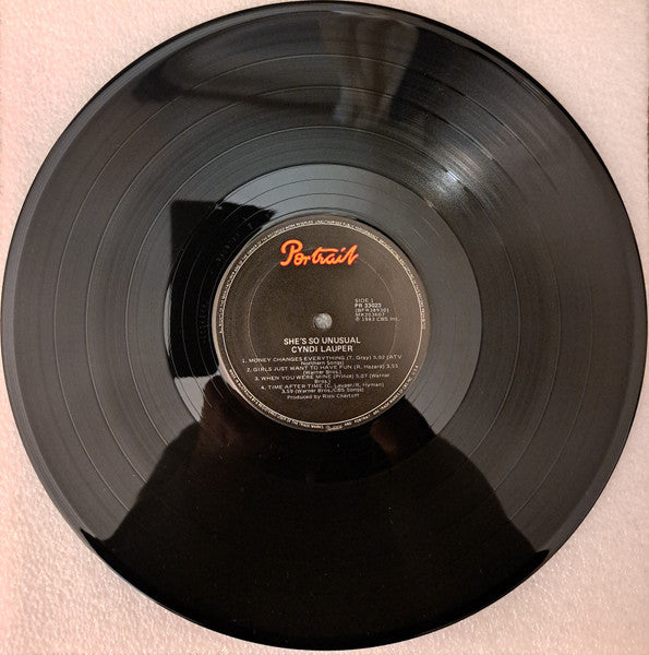 Cyndi Lauper – She's So Unusual LP vinyl record, image 7 of 10