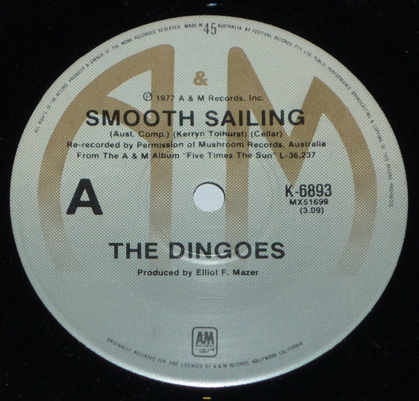 The Dingoes – Smooth Sailing 7" vinyl record, image 1 of 2