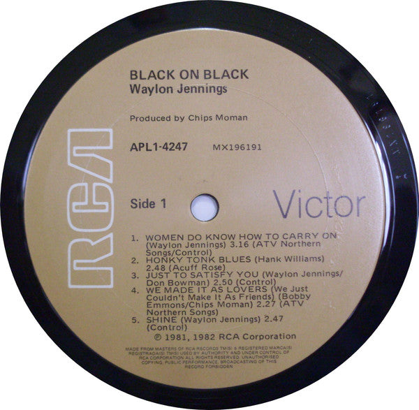 Waylon Jennings – Black On Black LP vinyl record, image 3 of 4