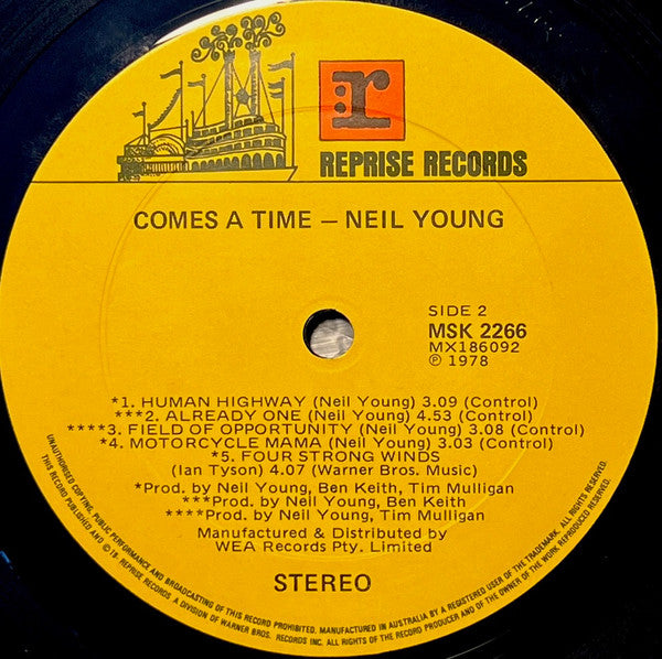 Neil Young – Comes A Time LP vinyl record, image 4 of 4