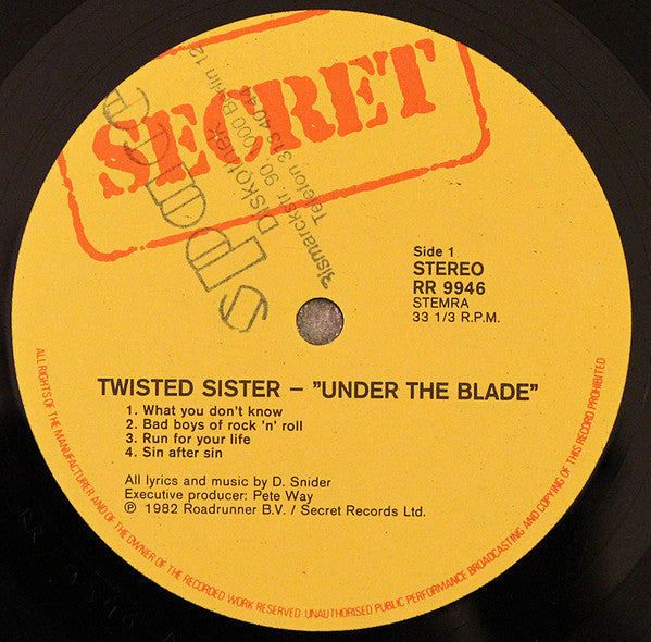 Twisted Sister – Under The Blade LP vinyl record, image 3 of 7
