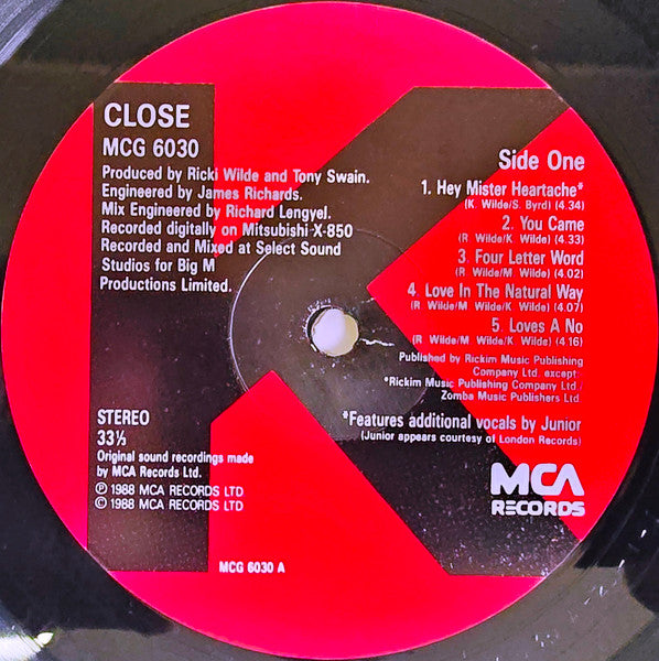 Kim Wilde – Close LP vinyl record, image 3 of 4