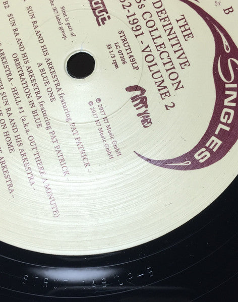 Sun Ra – Singles Volume 2 (The Definitive 45s Collection 1962-1991) (3xLP) LP vinyl record, image 8 of 10