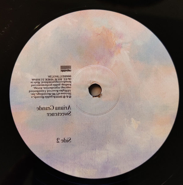 Ariana Grande – Sweetener (2xLP) LP vinyl record, image 7 of 9