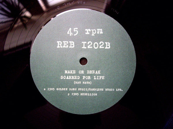 Mau Maus – Nowhere To Run 12" vinyl record, image 4 of 4