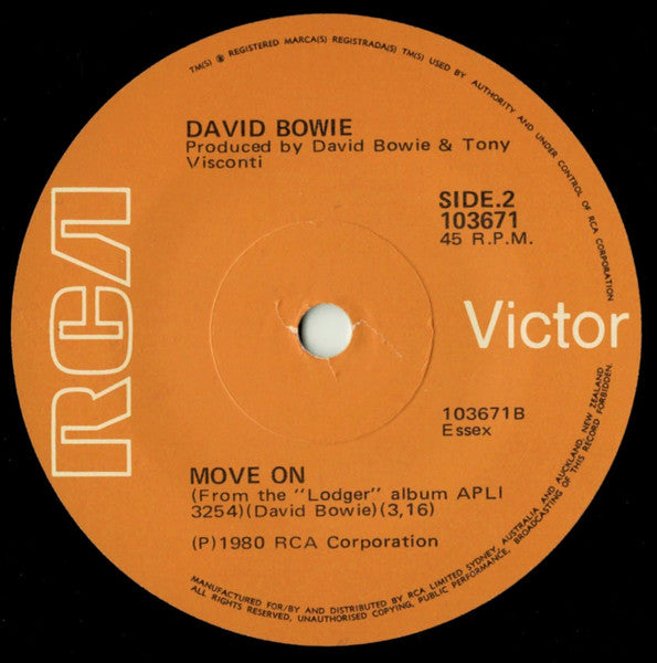 David Bowie – Ashes To Ashes 7" vinyl record, image 2 of 3