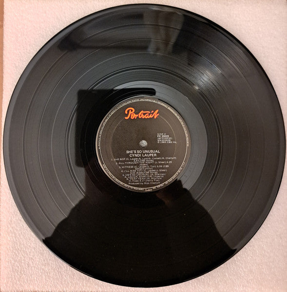 Cyndi Lauper – She's So Unusual LP vinyl record, image 9 of 10
