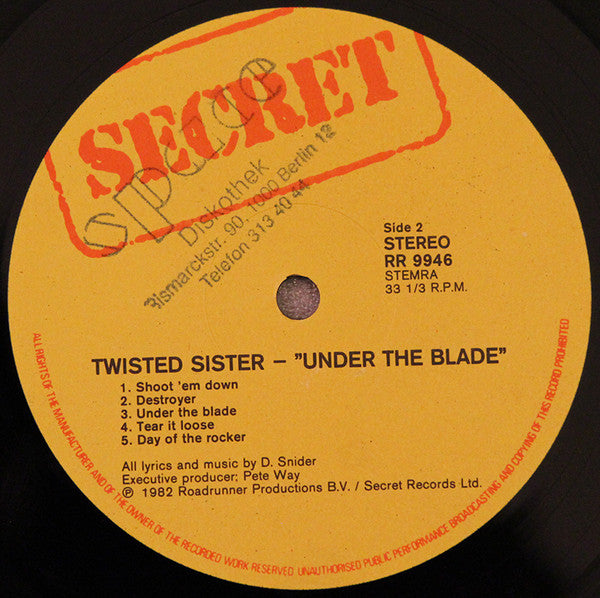 Twisted Sister – Under The Blade LP vinyl record, image 4 of 7