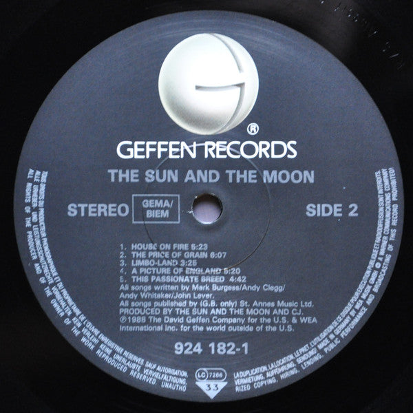The Sun And The Moon – Le Soleil, La Lune LP vinyl record, image 5 of 7