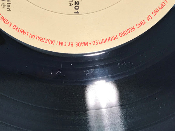 Kate Bush – The Whole Story LP vinyl record, image 7 of 8