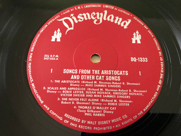 Various – The Aristocats And Other Cat Songs LP vinyl record, image 4 of 5