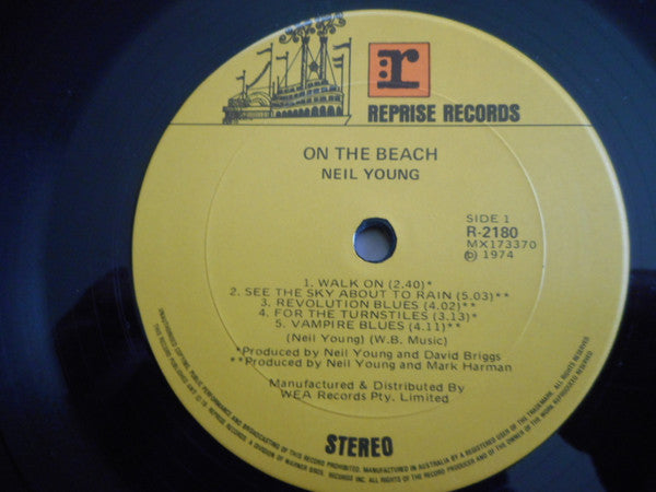 Neil Young – On The Beach LP vinyl record, image 3 of 9