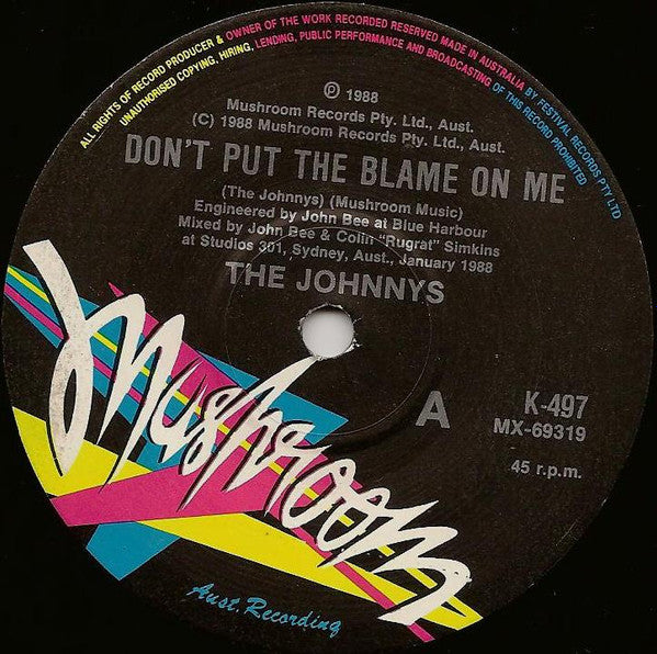 The Johnnys – Don't Put The Blame On Me 7" vinyl record, image 3 of 4