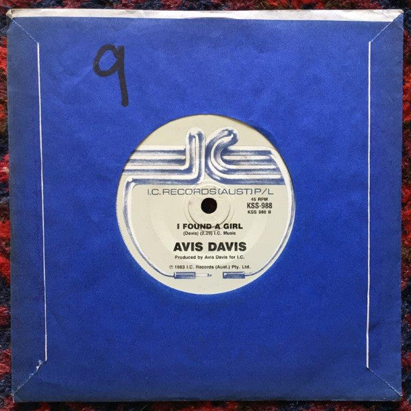 Avis Davis – Weekend 7" vinyl record, image 2 of 4
