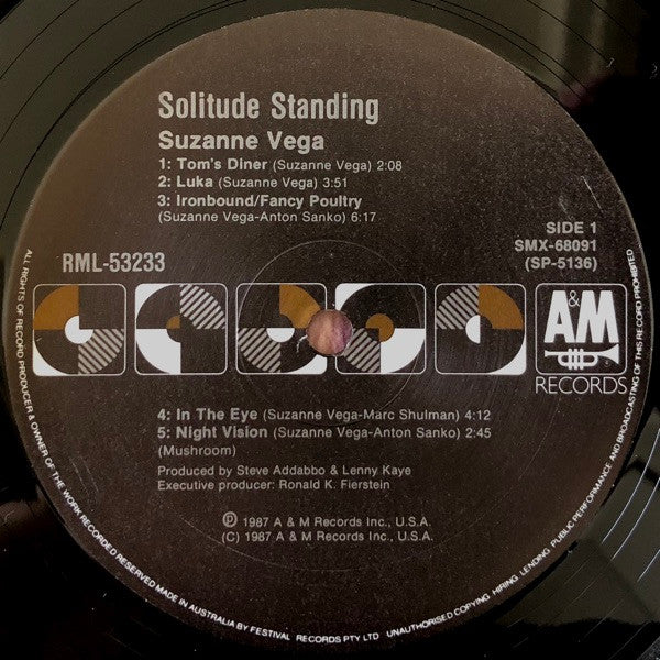Suzanne Vega – Solitude Standing LP vinyl record, image 3 of 7
