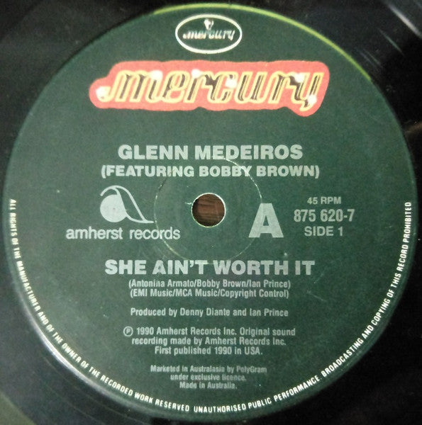 Glenn Medeiros, Bobby Brown – She Ain't Worth It 7" vinyl record, image 3 of 4
