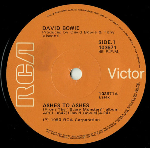 David Bowie – Ashes To Ashes
