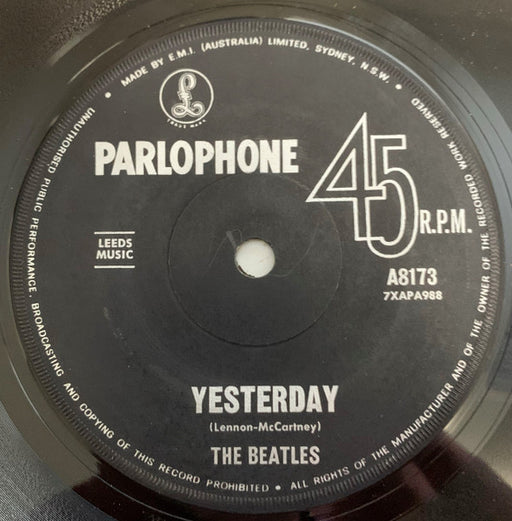 The Beatles – Yesterday 7" vinyl record, image 1 of 2