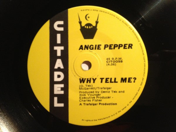 Angie Pepper – Frozen World 7" vinyl record, image 4 of 4