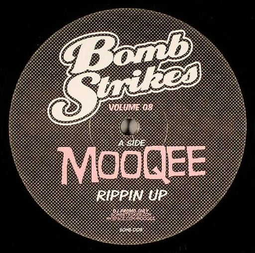 Mooqee – Bomb Strikes Volume 08