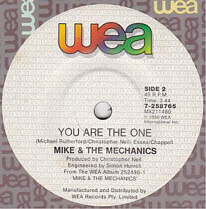 Mike & The Mechanics – All I Need Is A Miracle 7" vinyl record, image 4 of 4