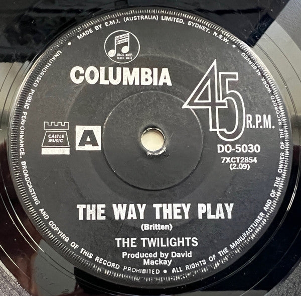 The Twilights – Cathy, Come Home / The Way They Play 7" vinyl record, image 2 of 2