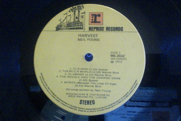 Neil Young – Harvest LP vinyl record, image 4 of 5