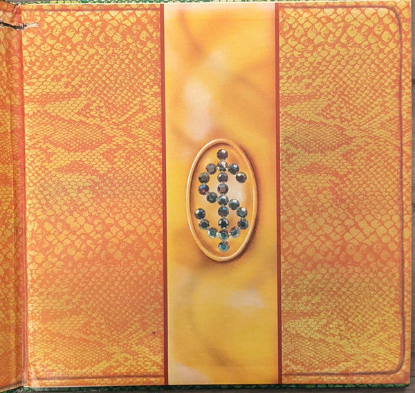 Alice Cooper – Billion Dollar Babies LP vinyl record, image 3 of 7