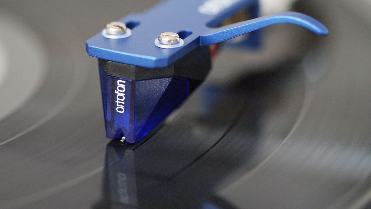 3d perspective of the Ortofon 2M Blue Moving Magnet Cartridge