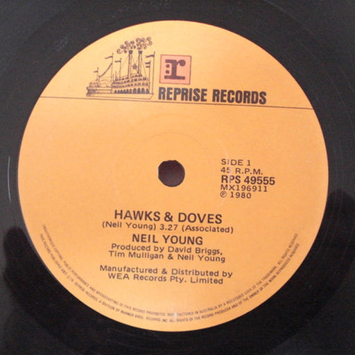 Neil Young – Hawks & Doves (LP, Vinyl Record Album)